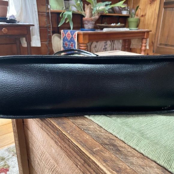 Cleo and Patek handbag - Picture 3 of 7